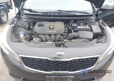 2017 Kia Forte Lx z USA, uszkodzony, nr VIN 3KPFK4A77HE031160